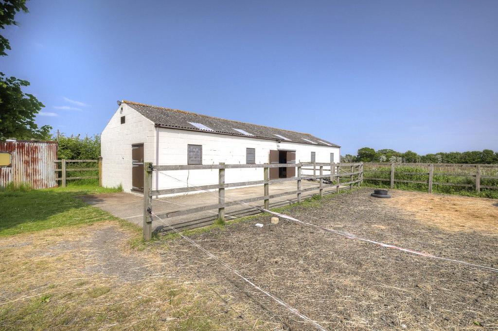 Stables/Yard
