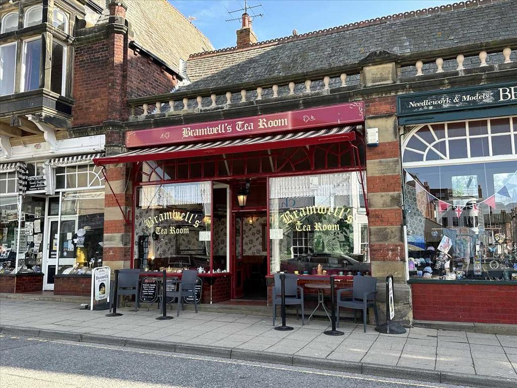 FILEY TOWN CENTRE FREEHOLD BUSINESS FOR SALE Property for sale £150,000