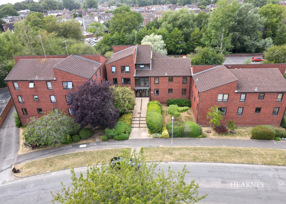 Allenview Road, Wimborne, BH21 1UR 1 bed apartment for sale £165,000