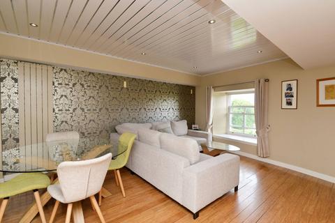 17/34 Johns Place, Edinburgh, EH6 7EN