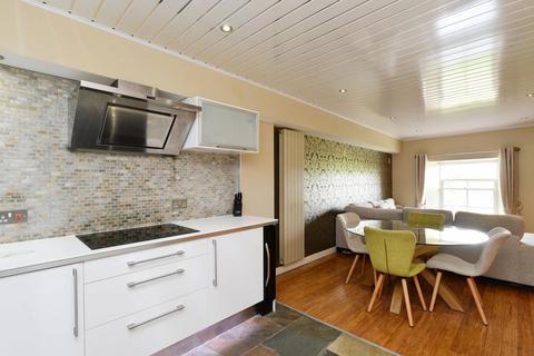 17/34 Johns Place, Edinburgh, EH6 7EN