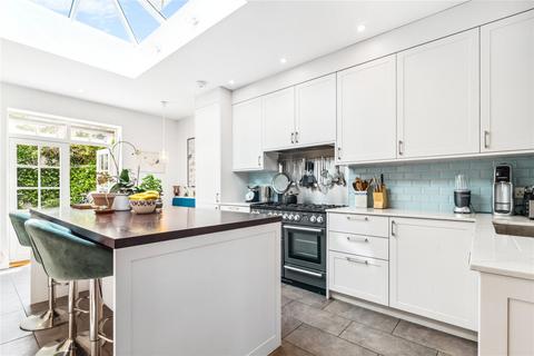 4 bedroom terraced house for sale, Henning Street, London, SW11