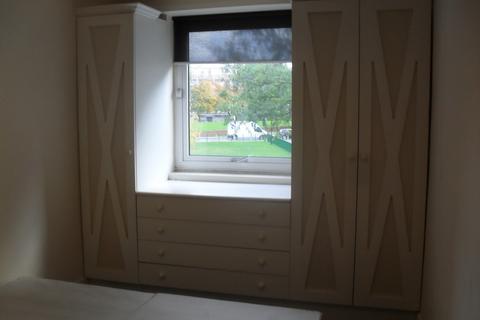 4 bedroom apartment to rent, Doric House, Mace Street