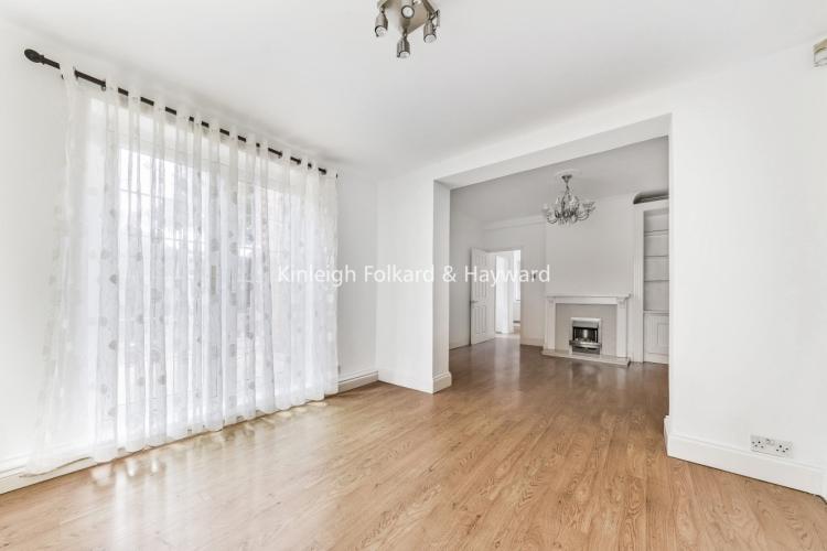 William Barefoot Drive London SE9 3 bed house £2,250 pcm (£519 pw)