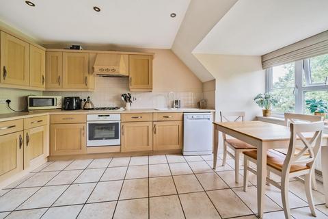 2 bedroom penthouse for sale, The Avenue, Beckenham