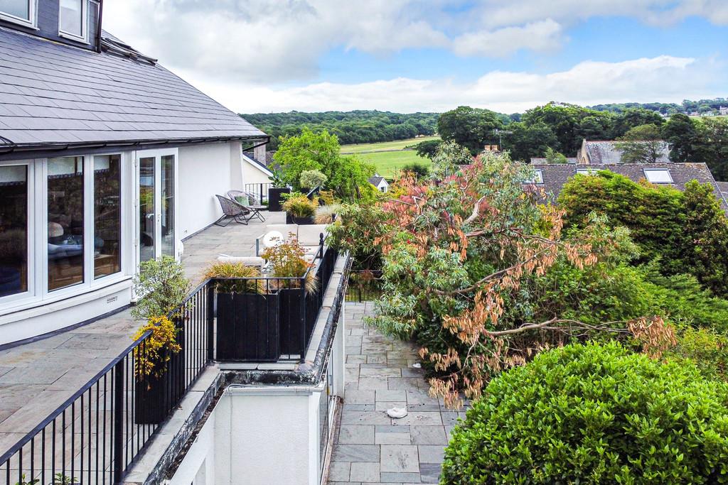 Balcony & View
