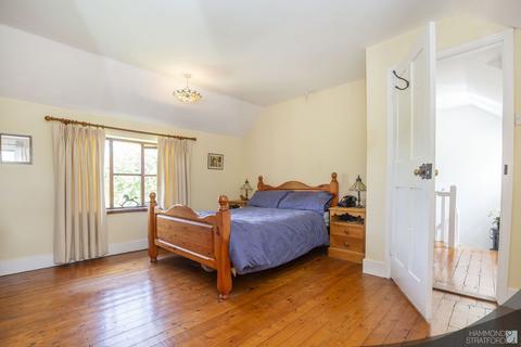 The Cottage Bell Road, Rockland St Peter, Attleborough, NR17 1UL