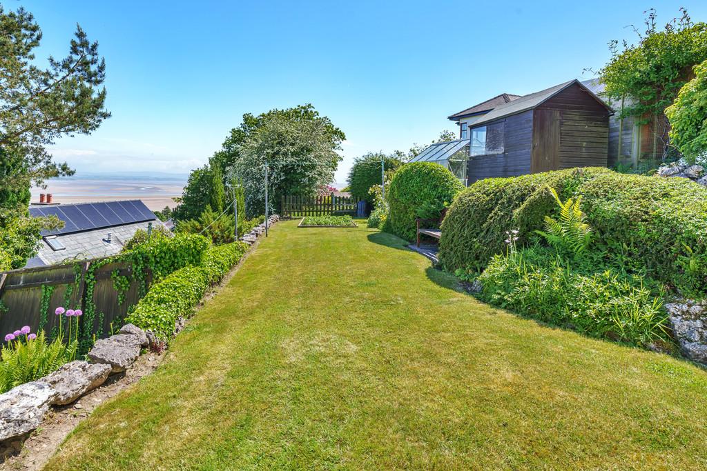 The Chalet   Side Garden