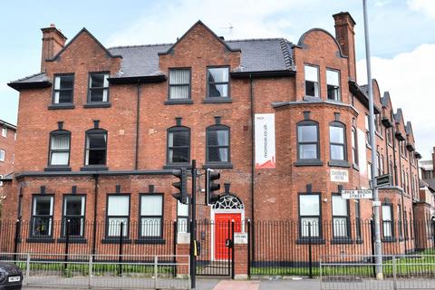 4 bedroom apartment to rent, Upper Brook Street, Manchester