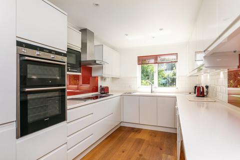 7 Fairfax Close, Winchester, SO22 4LP