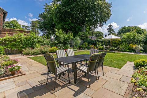 7 Fairfax Close, Winchester, SO22 4LP