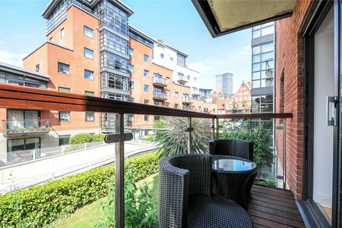3 bedroom flat for sale, Tounson Court, Montaigne Close, London, SW1P