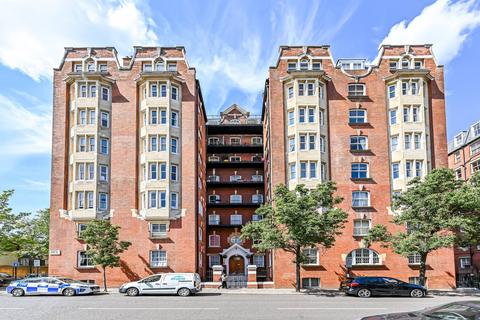 4 bedroom flat for sale, Moscow Road, Bayswater, London, W2