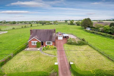 3 bedroom detached house for sale, Giantswood Lane, Somerford Booths