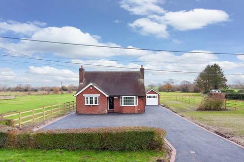 Giantswood Lane, Somerford Booths
