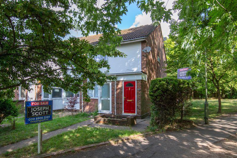 Rivington Crescent, Mill Hill 1 bed for sale £280,000