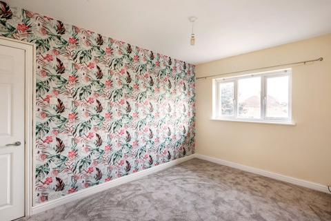 3 bedroom end of terrace house to rent, Burton Green, Clifton, York, YO30
