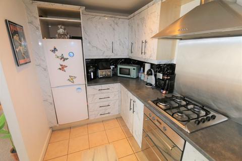 2 bedroom apartment for sale - Harrington Croft, West Bromwich, B71 3RJ