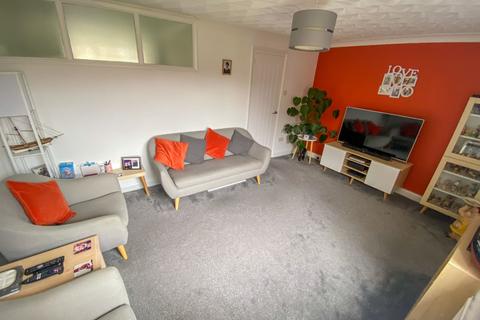 4 Millom Way, Grimsby, DN32 7EJ