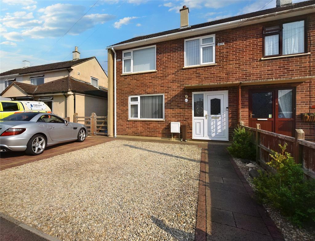 Dunster Close, Taunton, Somerset, TA2 3 bed semidetached house for