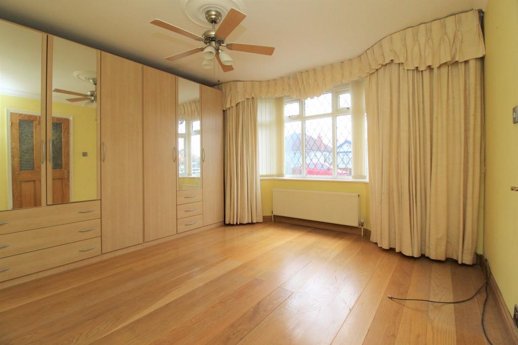 Sandown Drive, Herne Bay, CT6 3 bed bungalow for sale £375,000