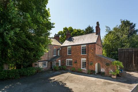 6 bedroom equestrian property for sale, Hull Road, Howden, Goole, DN14