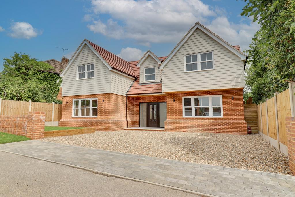 Walnut Tree Crescent, Sawbridgeworth, CM21 5 bed detached house for sale £1,350,000