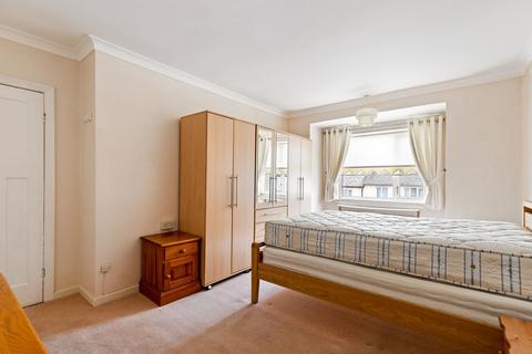 21 Archer Road, Folkestone, CT19 5SA