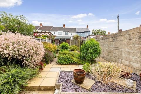 21 Archer Road, Folkestone, CT19 5SA