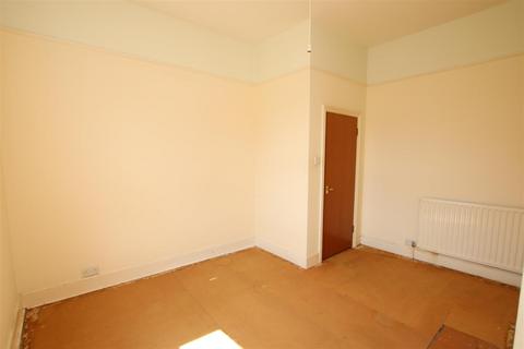 Flat 3, 117 Old Tiverton Road, Exeter, EX4 6LD