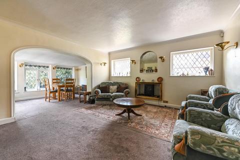 33 Alexandra Crescent, Bromley, BR1 4ET