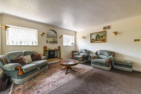 33 Alexandra Crescent, Bromley, BR1 4ET