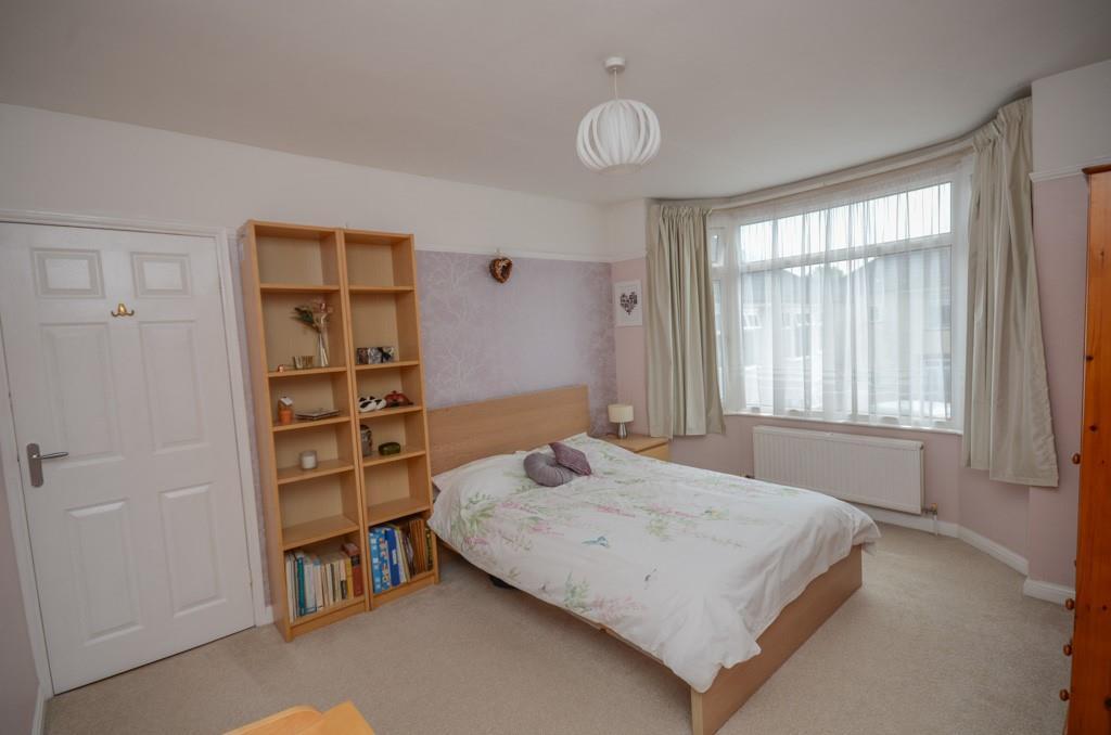Bedroom two pic 3.jpg