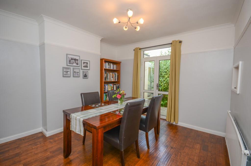 Dining room.jpg
