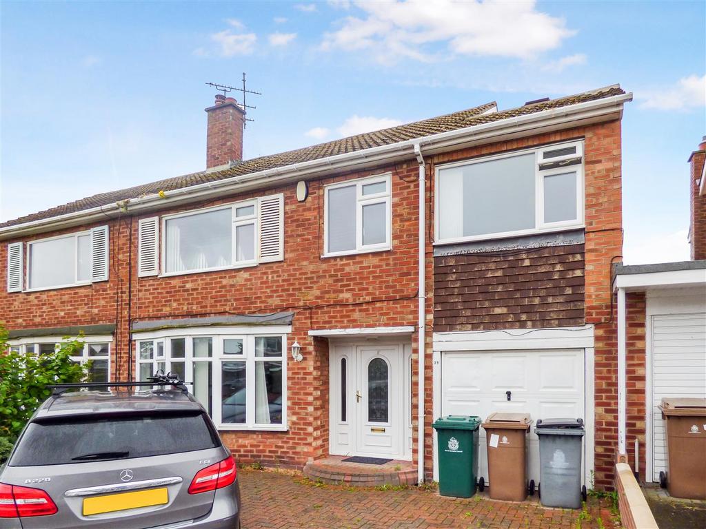 Kingston Drive, Whitley Bay 5 bed semidetached house £1,250 pcm (£