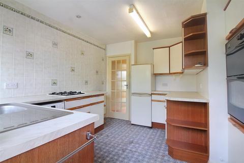3 Kendal Close, Aylesbury, HP21 7HR