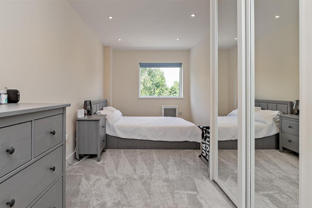 20 Brookside Court-16.jpg