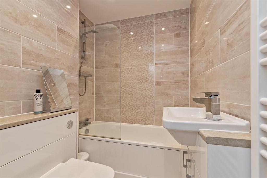 20 Brookside Court-19.jpg