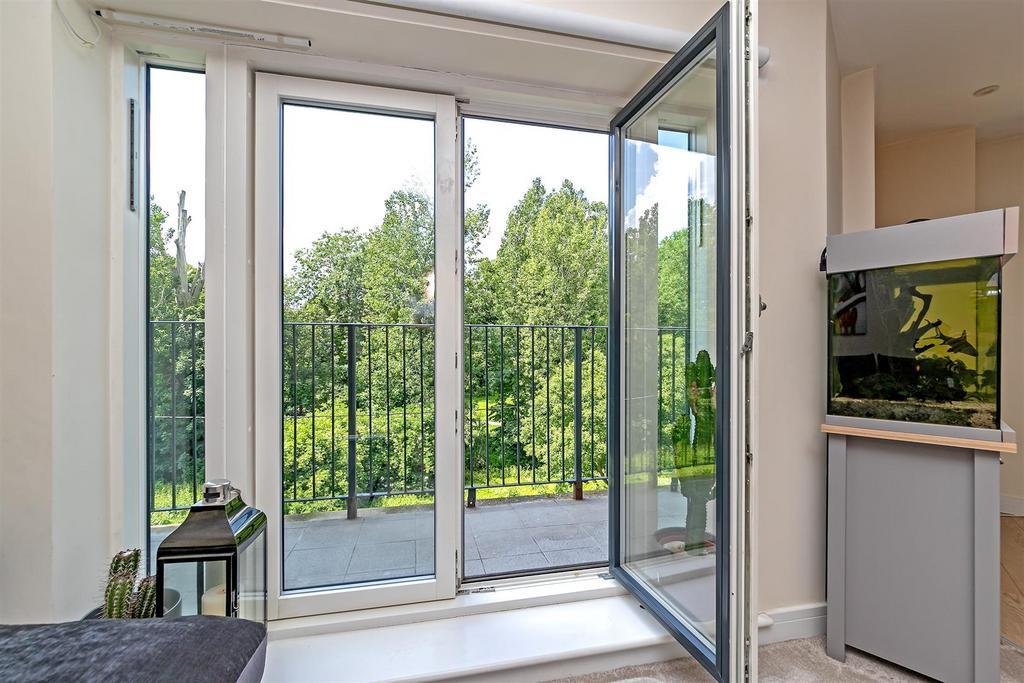 20 Brookside Court-35.jpg