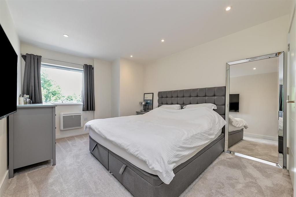 20 Brookside Court-12.jpg