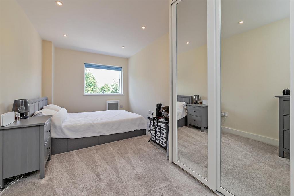 20 Brookside Court-17.jpg