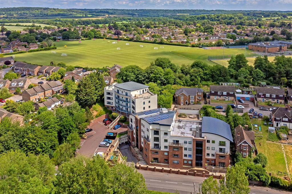 20 Brookside Court-1.jpg