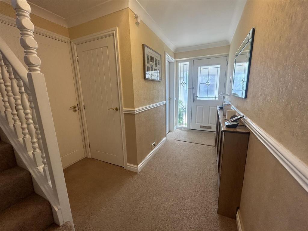 Cloister Drive, Halesowen 4 bed detached house £485,000