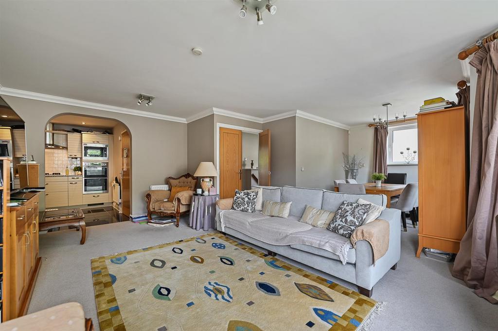 OC - Flat 2, Viceroy Court - Reception B3 (1).jpg