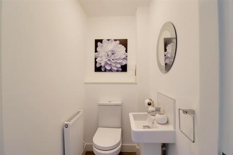 922 Beverley Road, Hull, HU6 7DA