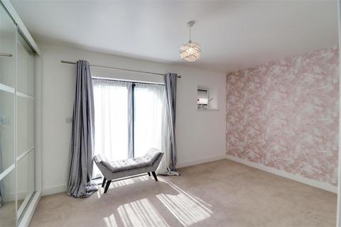 922 Beverley Road, Hull, HU6 7DA