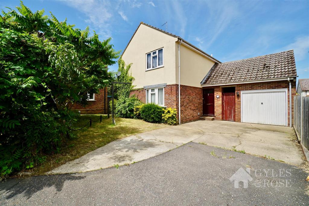 Mistley, Manningtree 4 bed detached house for sale £375,000