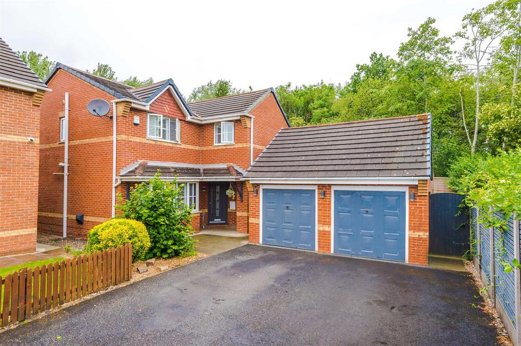 Combermere Close, Tyldesley, Manchester 5 bed detached house for sale