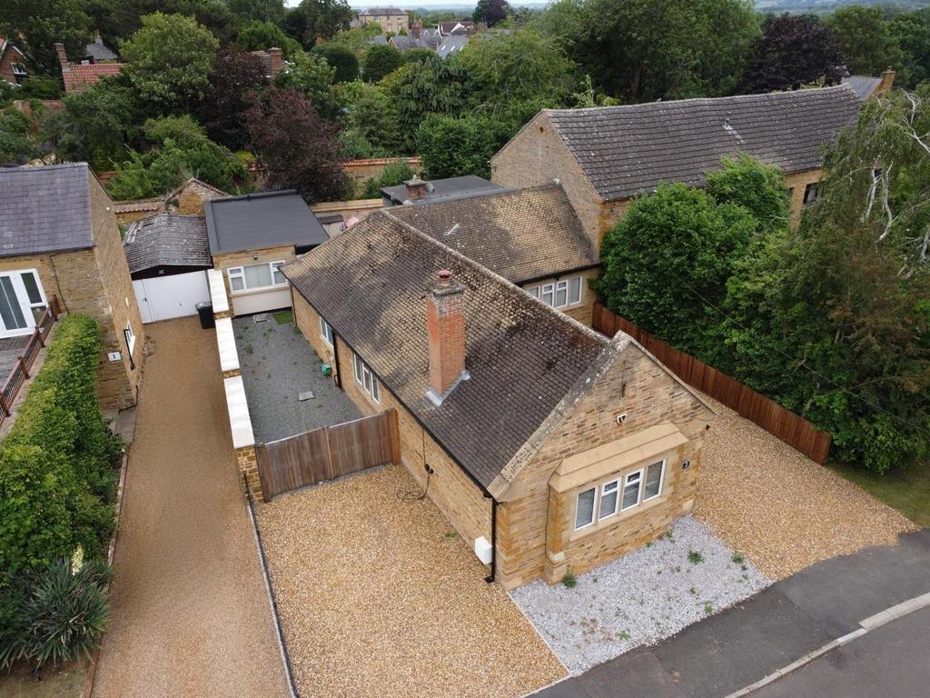 Manor Farm Road, Great Billing Village, Northampton NN3 4 bed barn