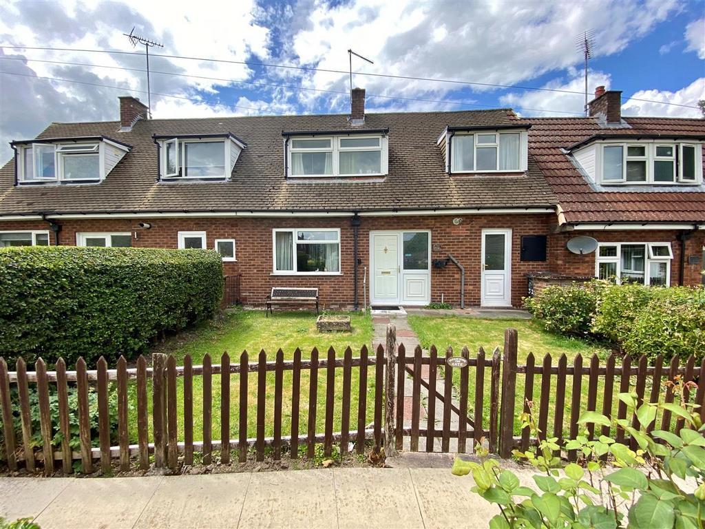 Dawson Road, Macclesfield 2 bed terraced house for sale £159,950